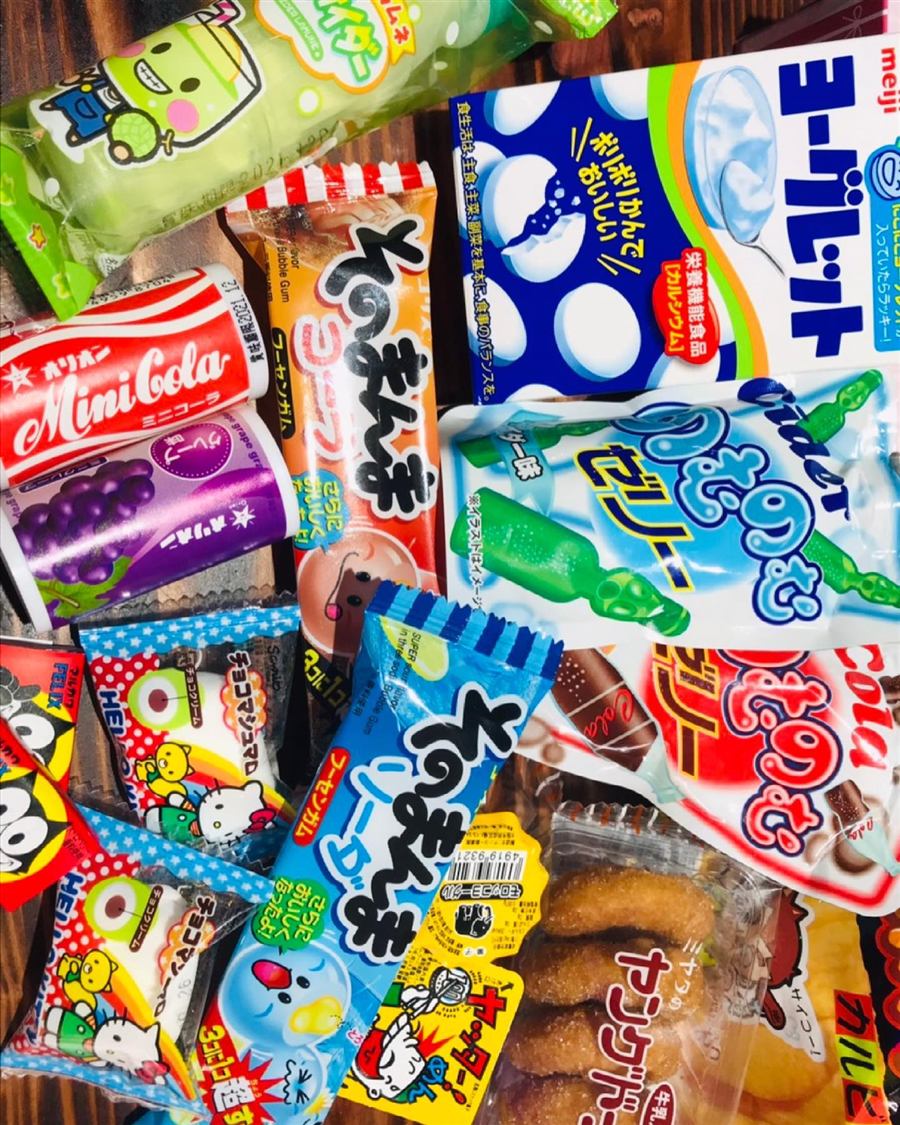 色とりどりの駄菓子
